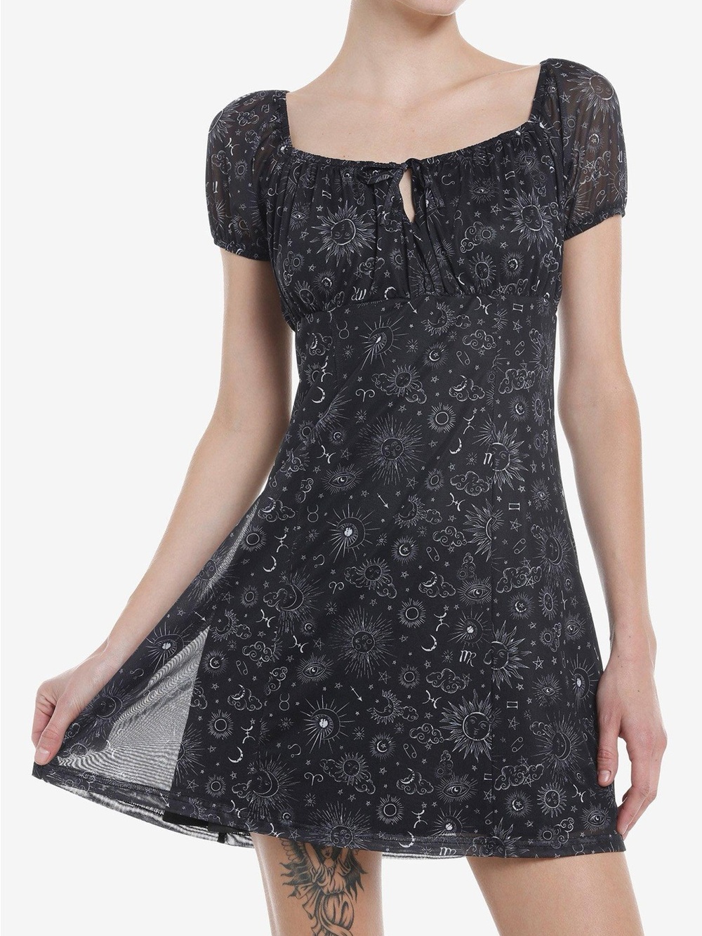 Hot topic Womens XL celestial icon dress Stretchy